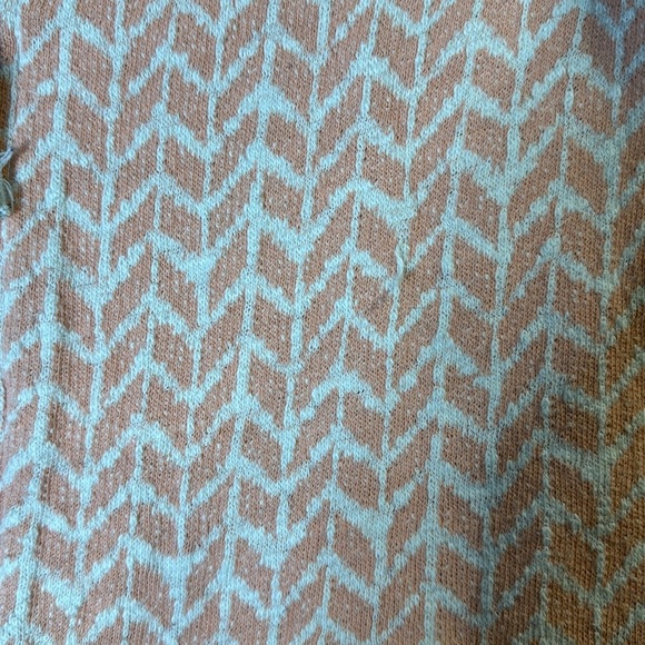 Peach Chevron zip up hoodie - Picture 4 of 15